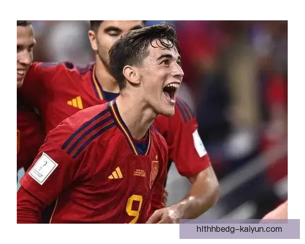 早期青训对 Foden 职业生涯影响显著，展现出技术与能力的持续提升